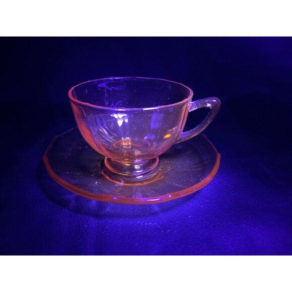 Vintage Amber Depression Glass Fostoria “Fairfax” Tea Cup & Saucer Set | circa 1 - Picture 8 of 9